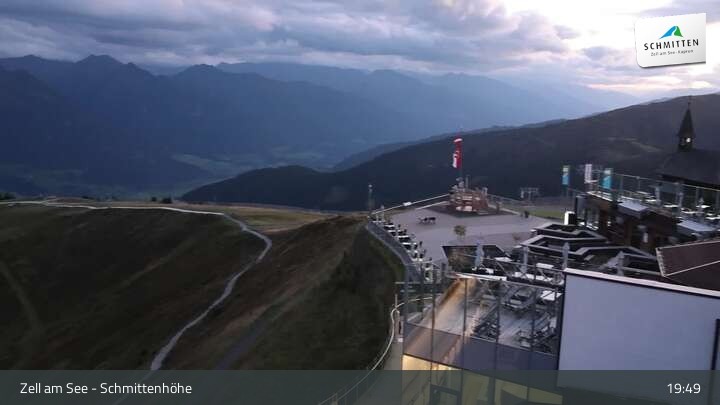 Archiv Foto Webcam Zell am See – Schmittenhöhe Bergstation und Kitzsteinhorn