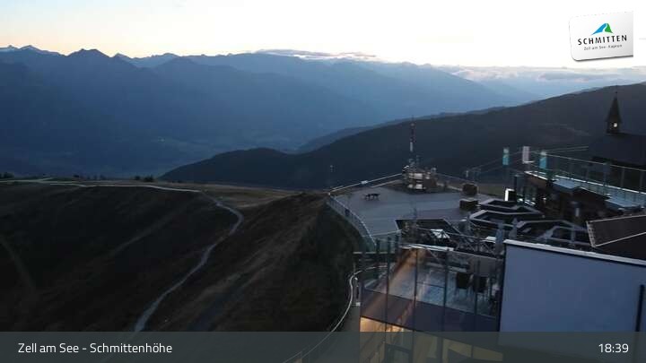 Archiv Foto Webcam Zell am See – Schmittenhöhe Bergstation und Kitzsteinhorn
