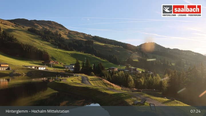 Archiv Foto Webcam Skicircus Saalbach – Speicher Hochalm und Liftanlagen