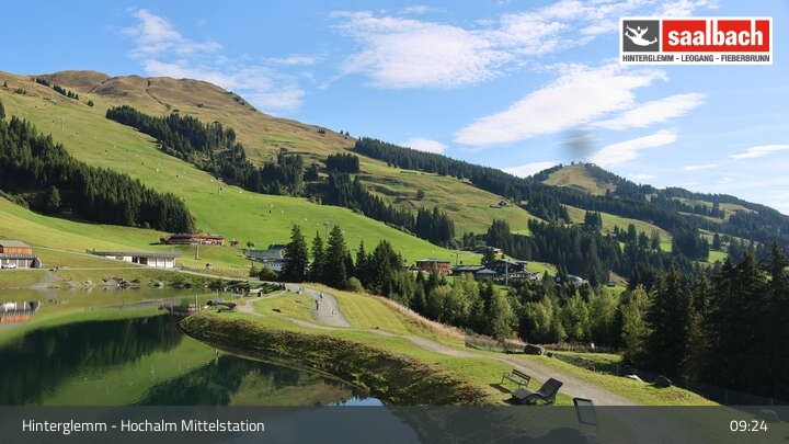Archiv Foto Webcam Skicircus Saalbach – Speicher Hochalm und Liftanlagen