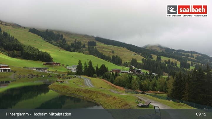 Archiv Foto Webcam Skicircus Saalbach – Speicher Hochalm und Liftanlagen