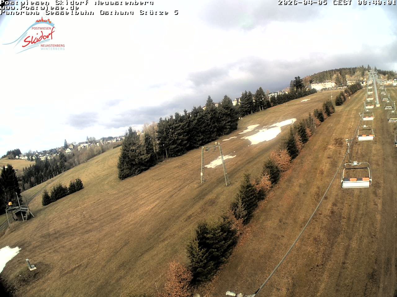 Archived image Webcam Neuastenberg: View chair lift east