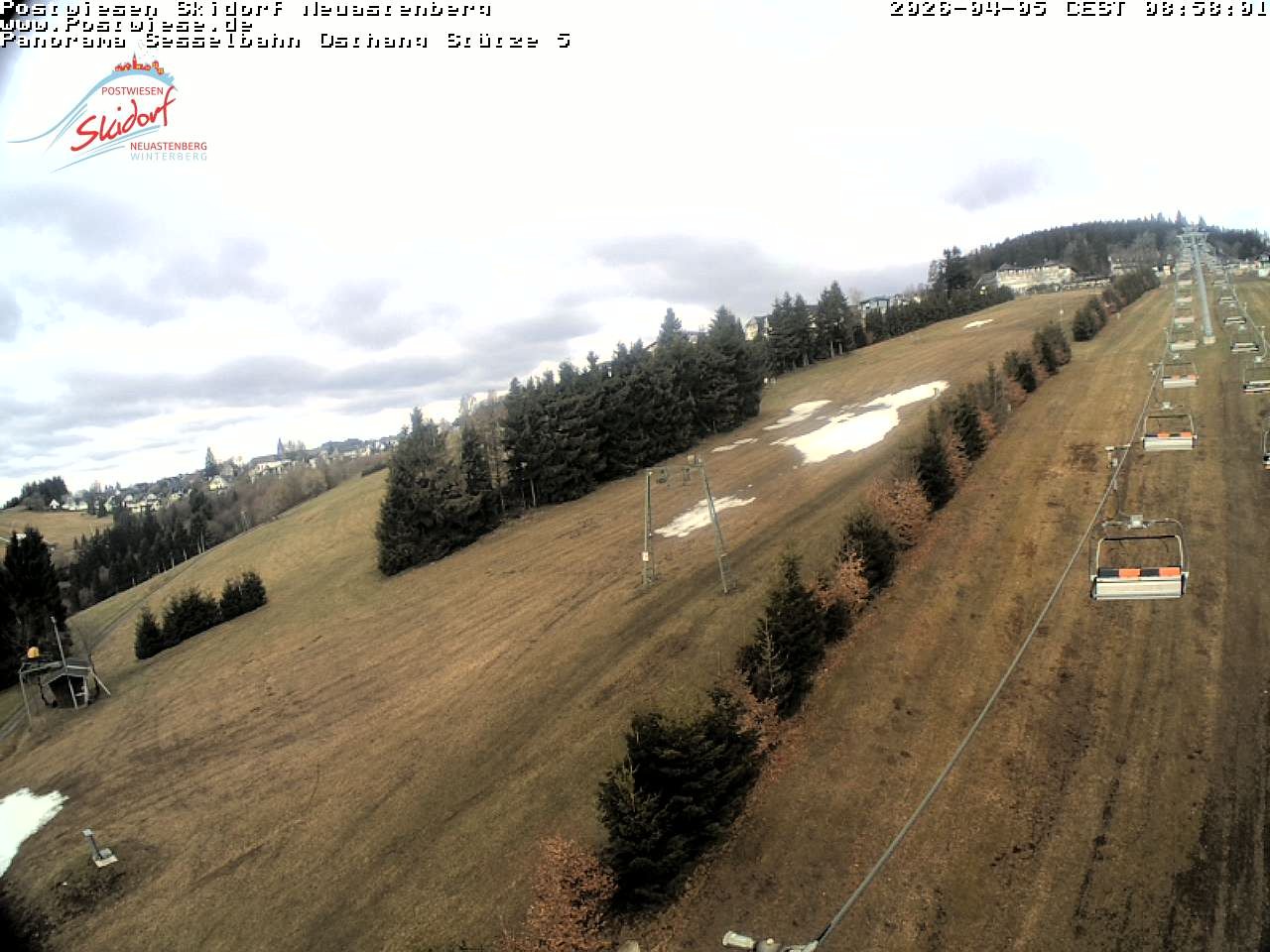 Archived image Webcam Neuastenberg: View chair lift east