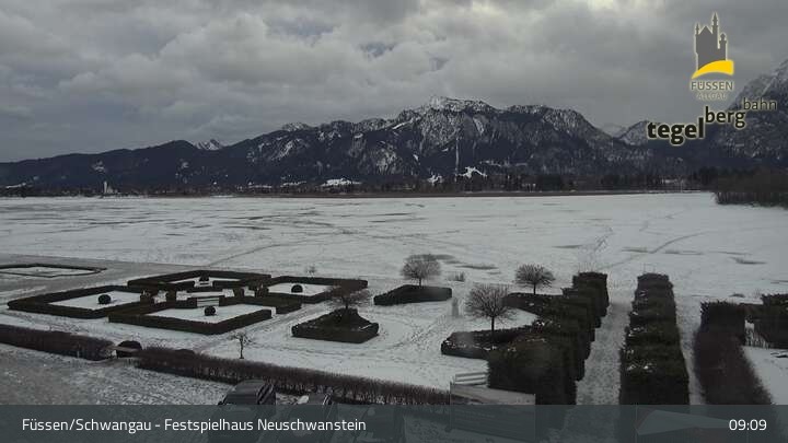 Archiv Foto Webcam Ludwigs Festspielhaus in Füssen