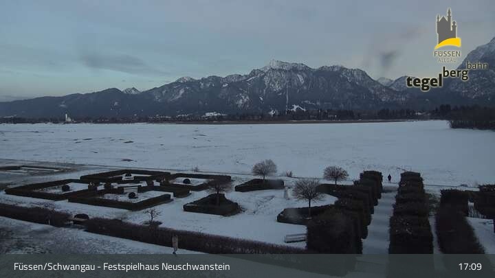 Archiv Foto Webcam Ludwigs Festspielhaus in Füssen