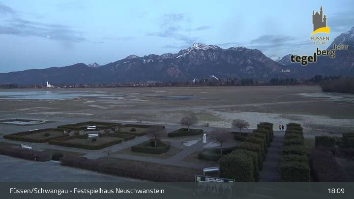 Archiv Foto Webcam Ludwigs Festspielhaus in Füssen