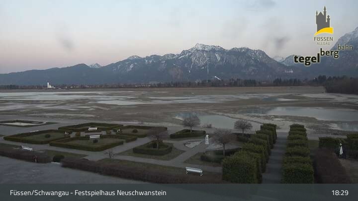 Archiv Foto Webcam Ludwigs Festspielhaus in Füssen