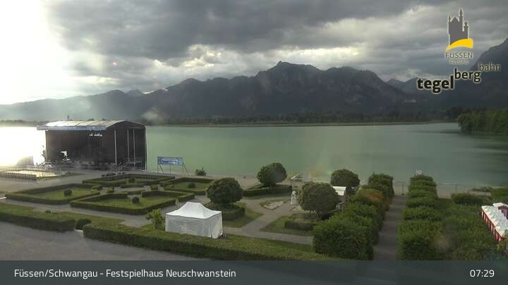 Archiv Foto Webcam Ludwigs Festspielhaus in Füssen