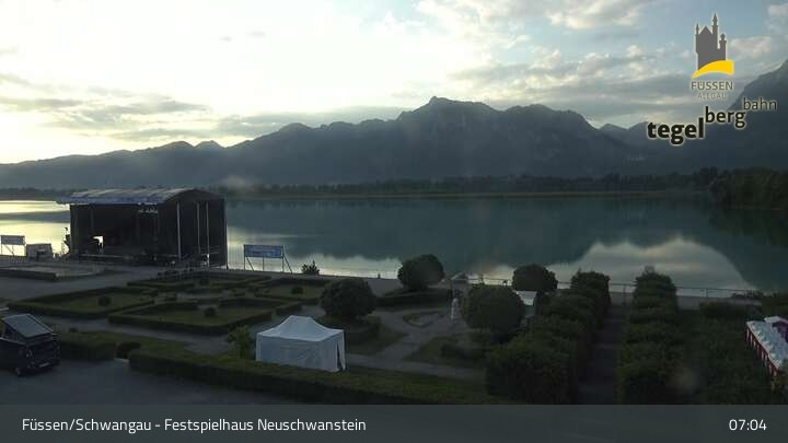 Archiv Foto Webcam Ludwigs Festspielhaus in Füssen