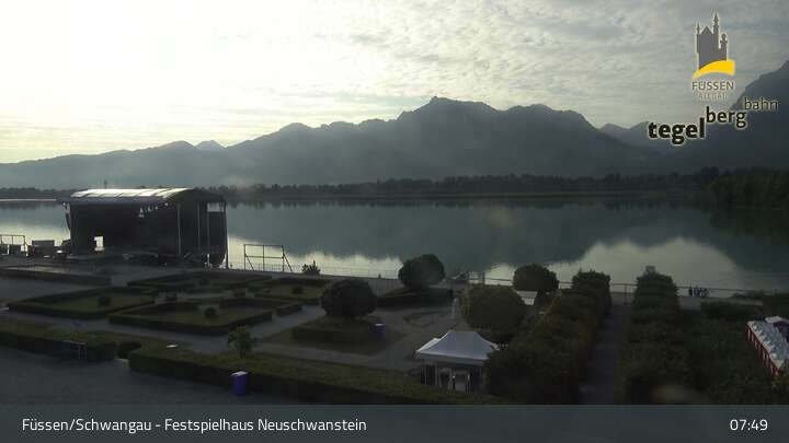 Archiv Foto Webcam Ludwigs Festspielhaus in Füssen