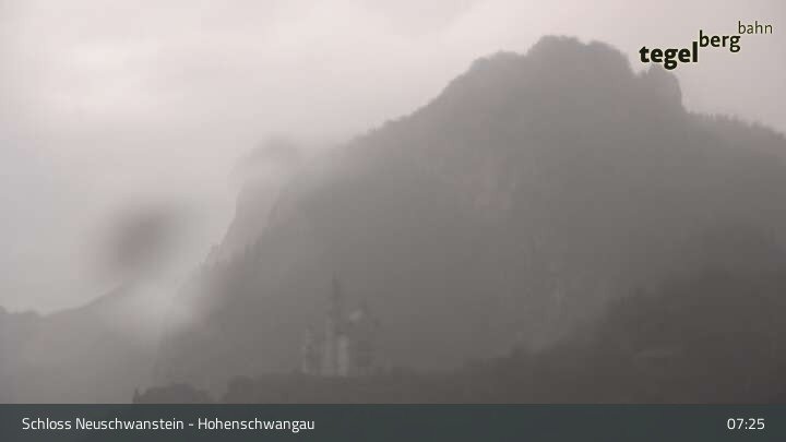Archived image Webcam Hohenschwangau Castle