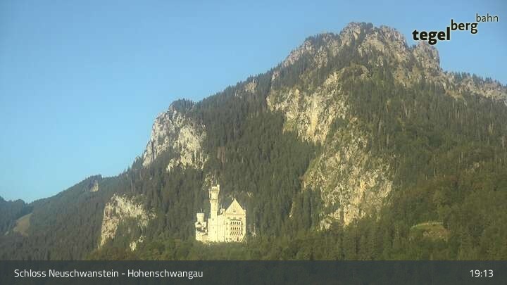 Archived image Webcam Hohenschwangau Castle