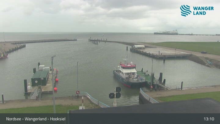 Archived image Webcam Hooksiel Port