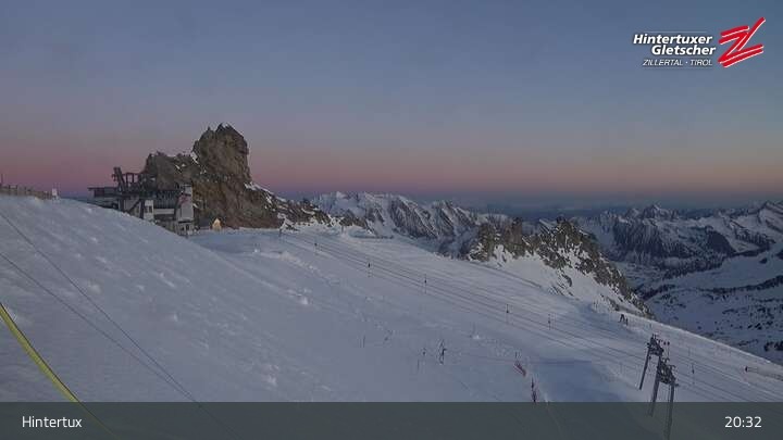 Archived image Webcam "Gefrorene Wand" Zilltertal Alps