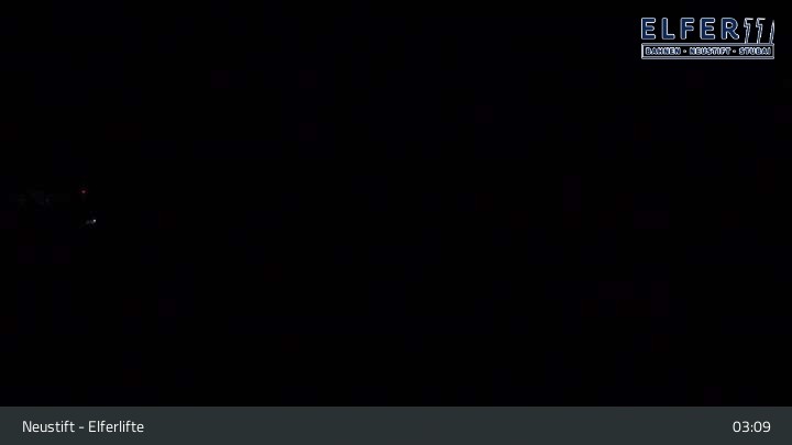 Archived image Webcam Neustift: "Elfer" gondola