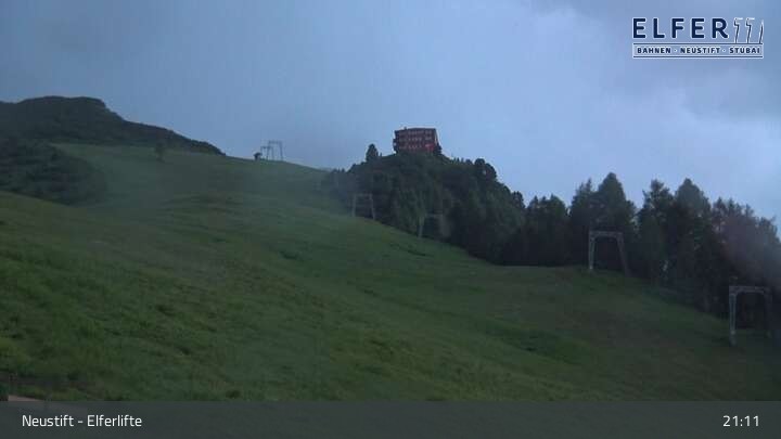 Archiv Foto Webcam Elfer Lifte in Neustift