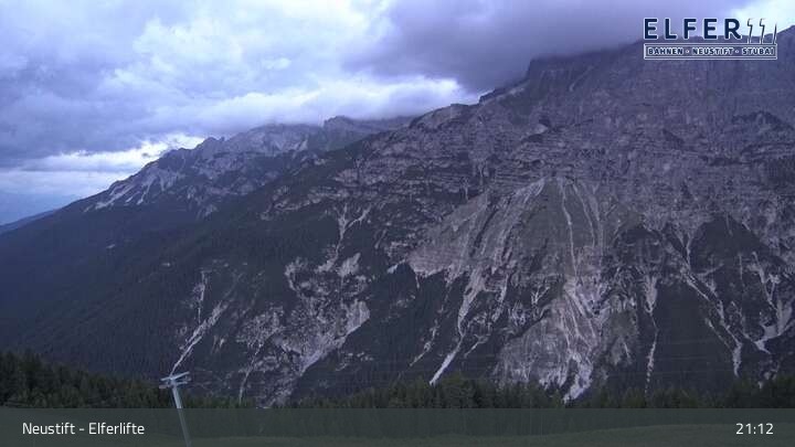 Archiv Foto Webcam Elfer Lifte in Neustift
