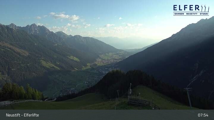 Archiv Foto Webcam Elfer Lifte in Neustift