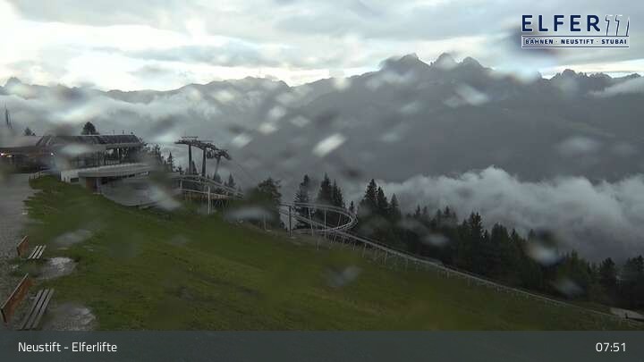 Archiv Foto Webcam Elfer Lifte in Neustift