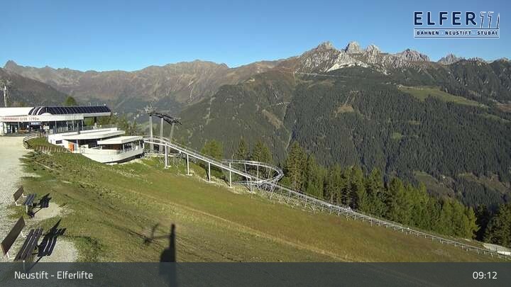 Archiv Foto Webcam Elfer Lifte in Neustift