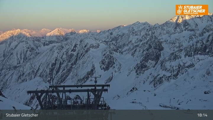 Archiv Foto Webcam Daunjoch Sessellift am Stubaier Gletscher