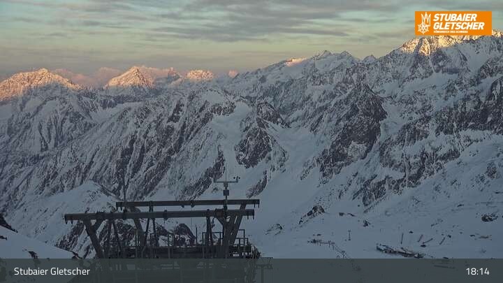 Archiv Foto Webcam Daunjoch Sessellift am Stubaier Gletscher