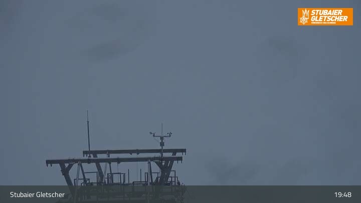 Archived image Webcam Stubai glacier: Daunjoch chair lift