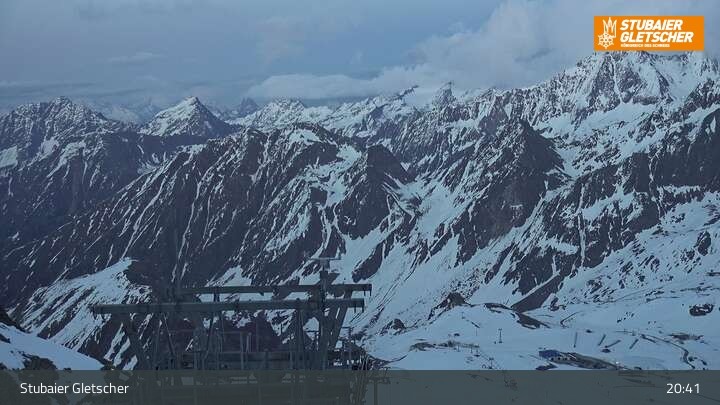 Archiv Foto Webcam Daunjoch Sessellift am Stubaier Gletscher
