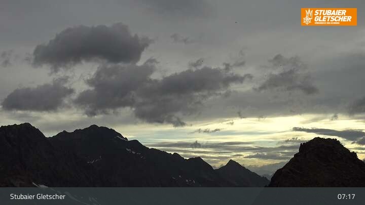 Archiv Foto Webcam Daunjoch Sessellift am Stubaier Gletscher