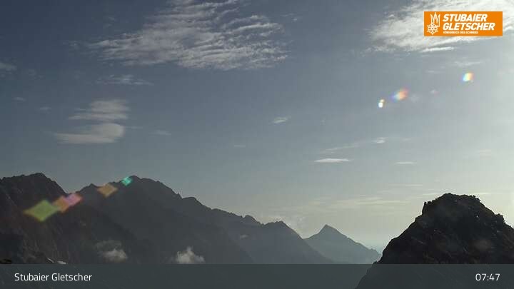Archived image Webcam Stubai glacier: Daunjoch chair lift