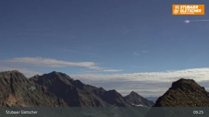 Archived image Webcam Stubai glacier: Daunjoch chair lift