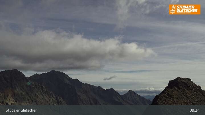 Archived image Webcam Stubai glacier: Daunjoch chair lift