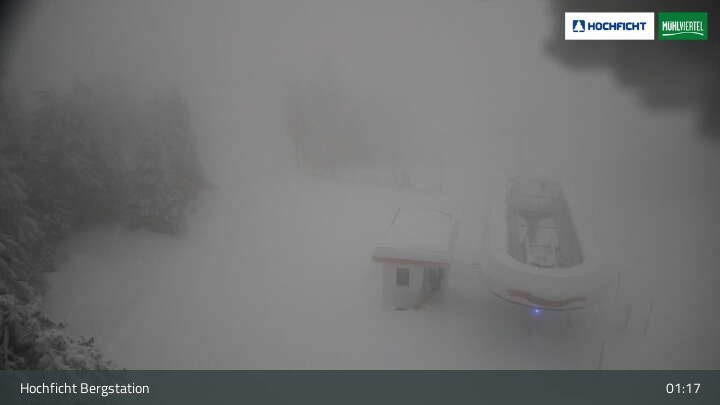 Archived image Webcam Klaffer am Hochficht - Hochfichtbahn Top Station