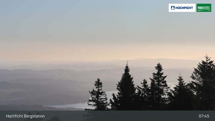 Archived image Webcam Klaffer am Hochficht - Hochfichtbahn Top Station