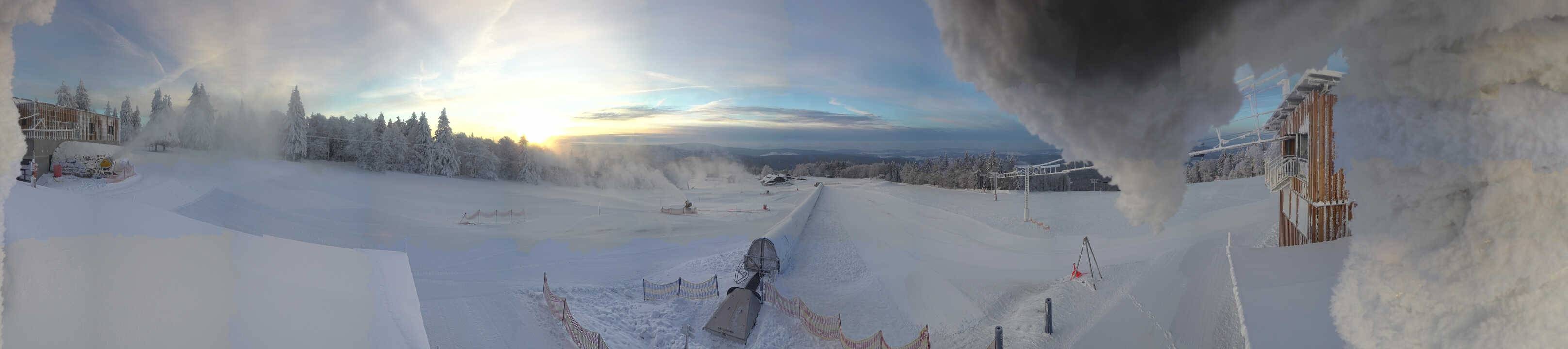 Archiv Foto Webcam Almberglift-Bergstation