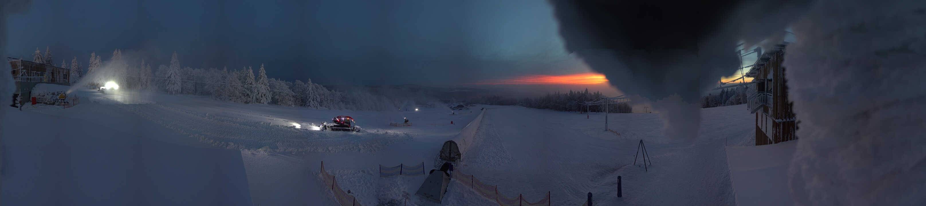 Archiv Foto Webcam Almberglift-Bergstation