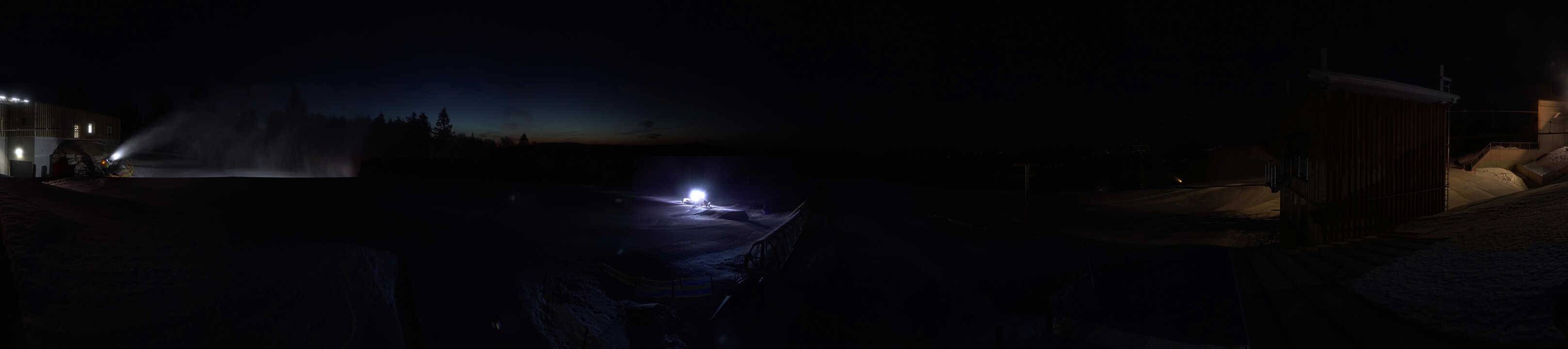 Archiv Foto Webcam Almberglift-Bergstation