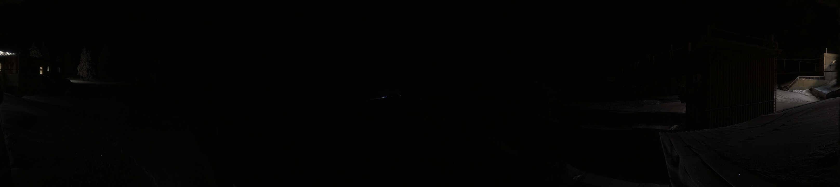 Archived image Webcam Mountain station Almberglift