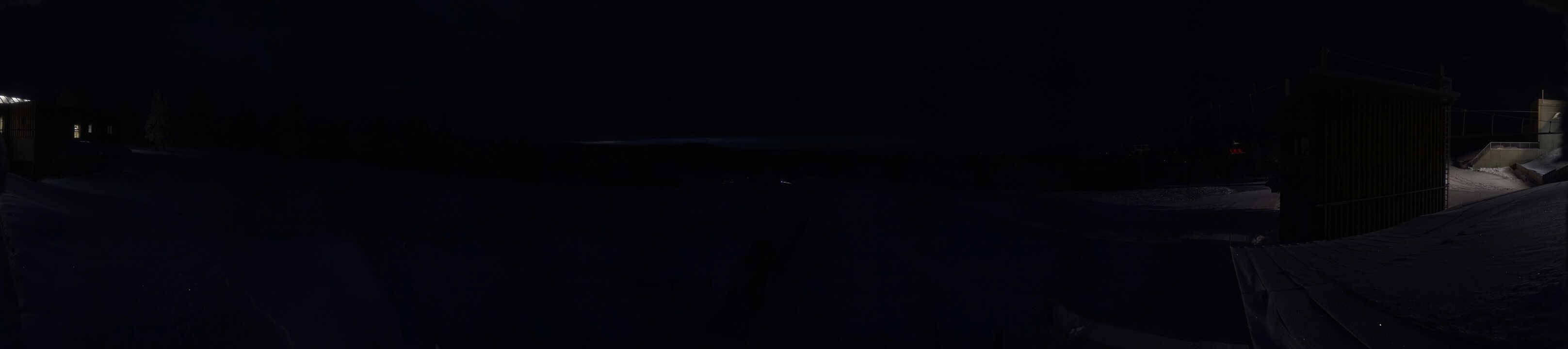 Archived image Webcam Mountain station Almberglift