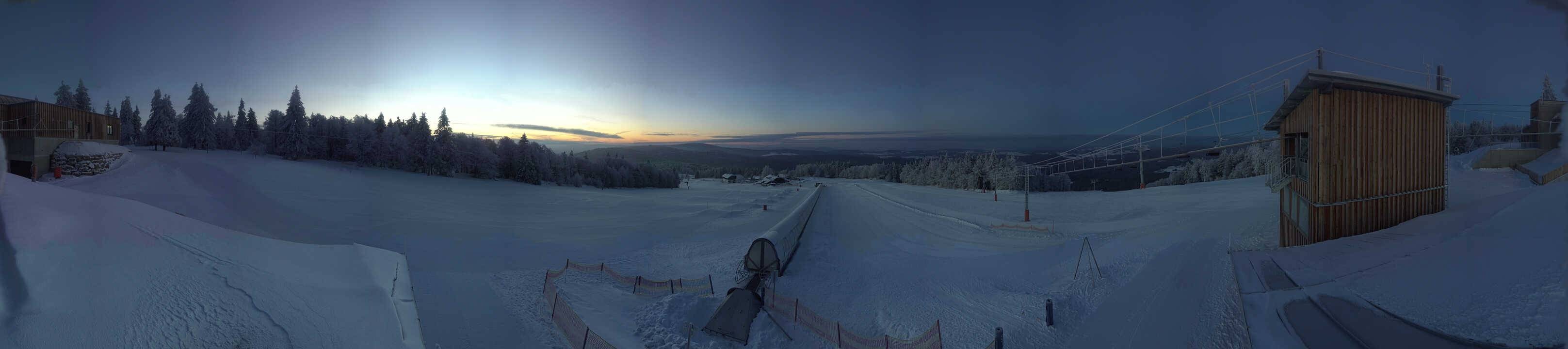 Archiv Foto Webcam Almberglift-Bergstation