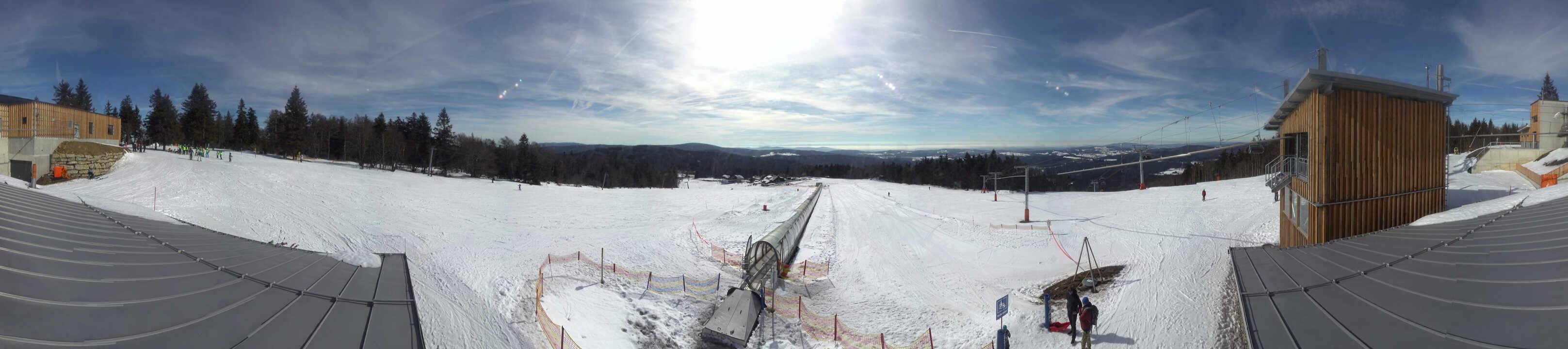 Archived image Webcam Mountain station Almberglift