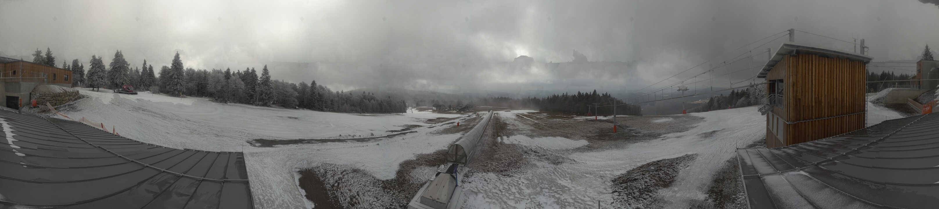 Archived image Webcam Mountain station Almberglift