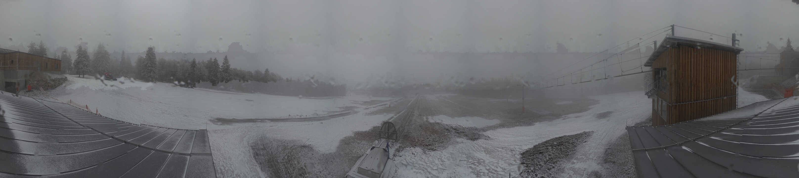 Archived image Webcam Mountain station Almberglift