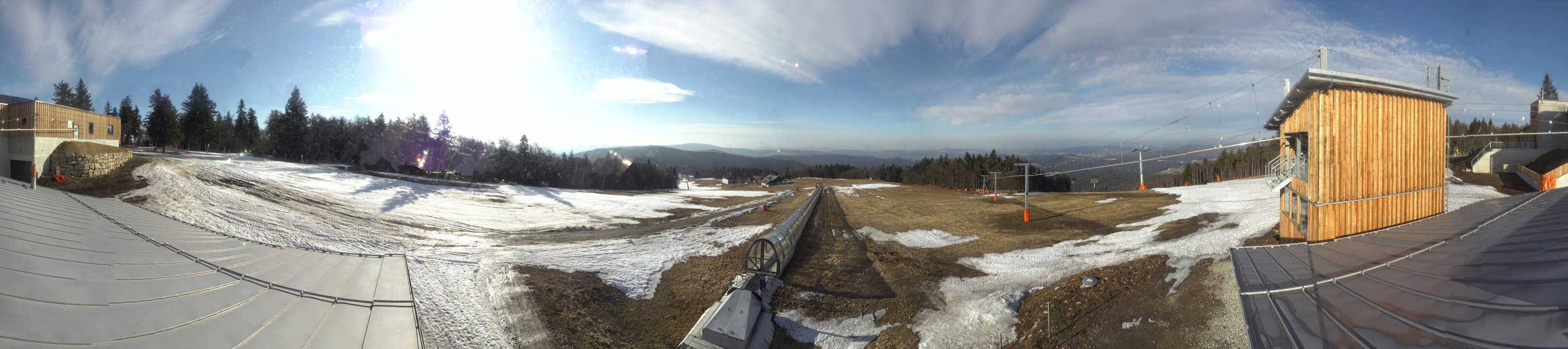 Archived image Webcam Mountain station Almberglift