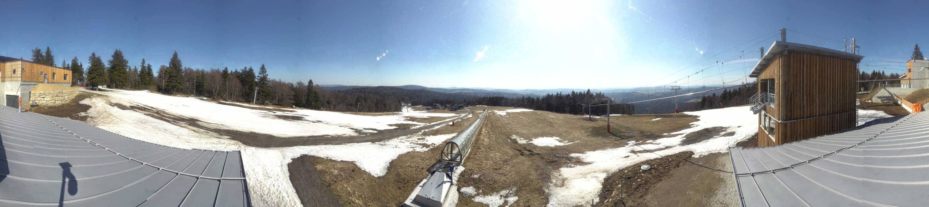 Archived image Webcam Mountain station Almberglift