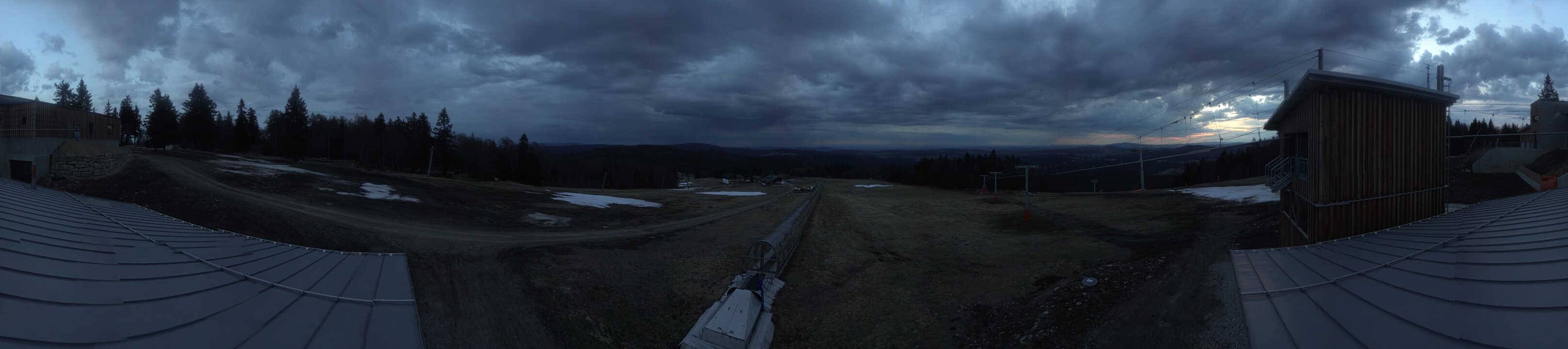 Archiv Foto Webcam Almberglift-Bergstation