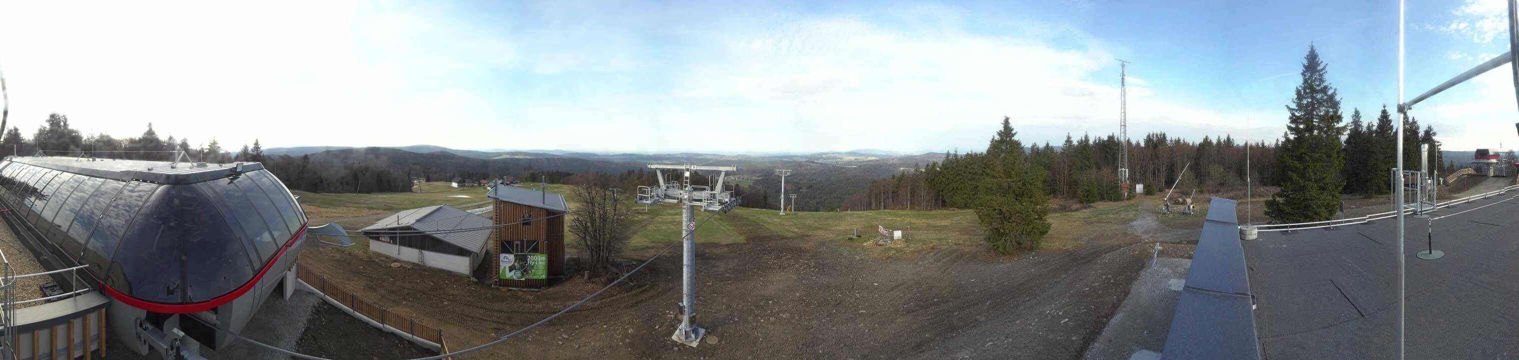 Archived image Webcam Mountain station Almberglift