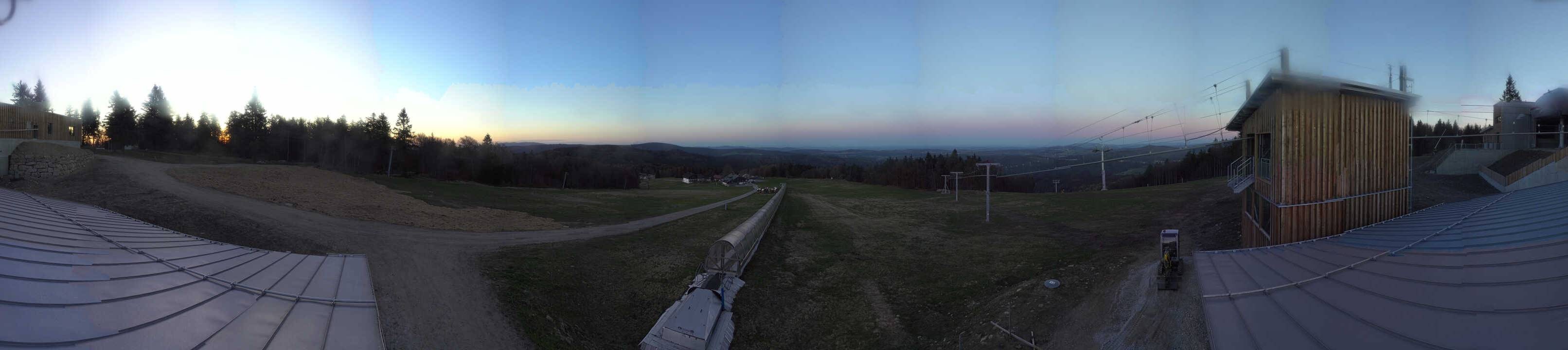 Archiv Foto Webcam Almberglift-Bergstation