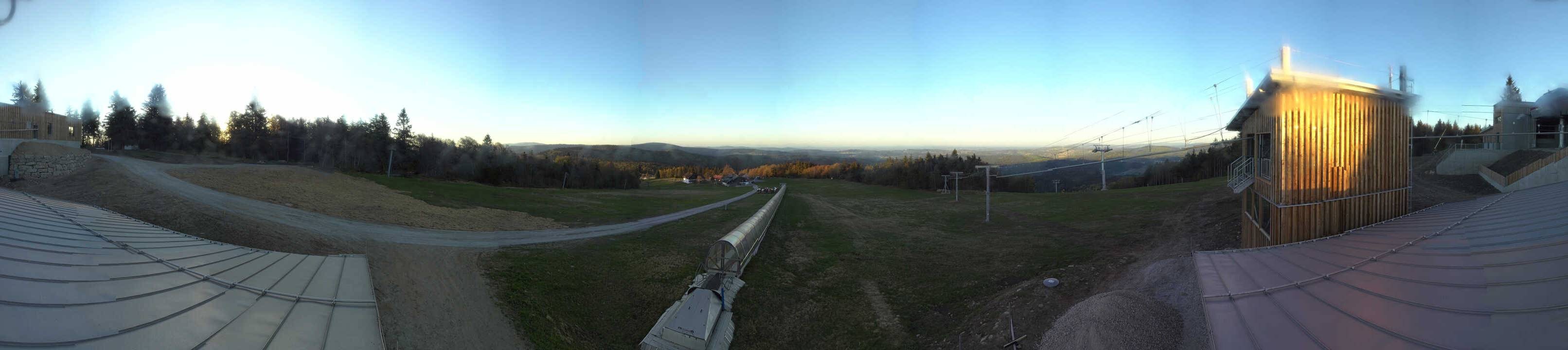 Archiv Foto Webcam Almberglift-Bergstation
