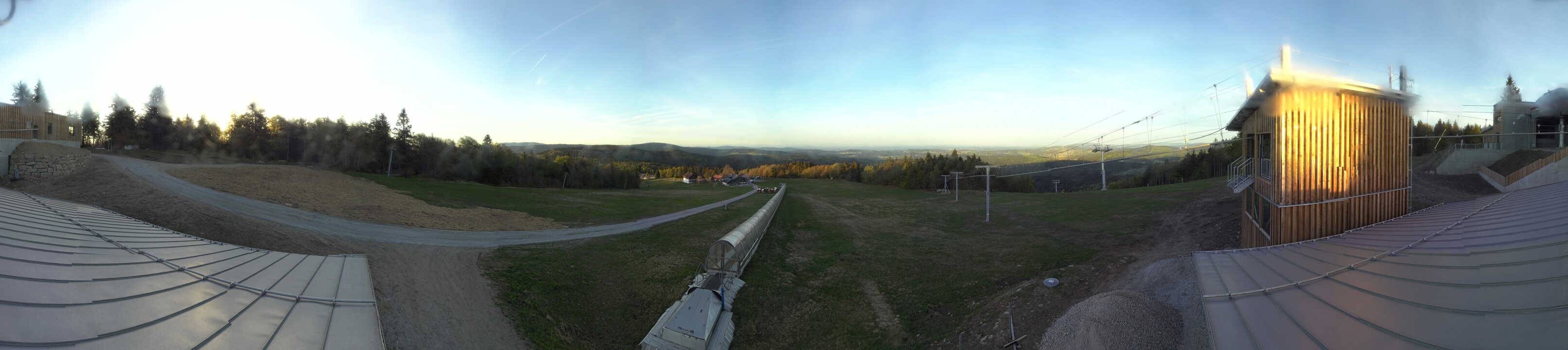 Archiv Foto Webcam Almberglift-Bergstation